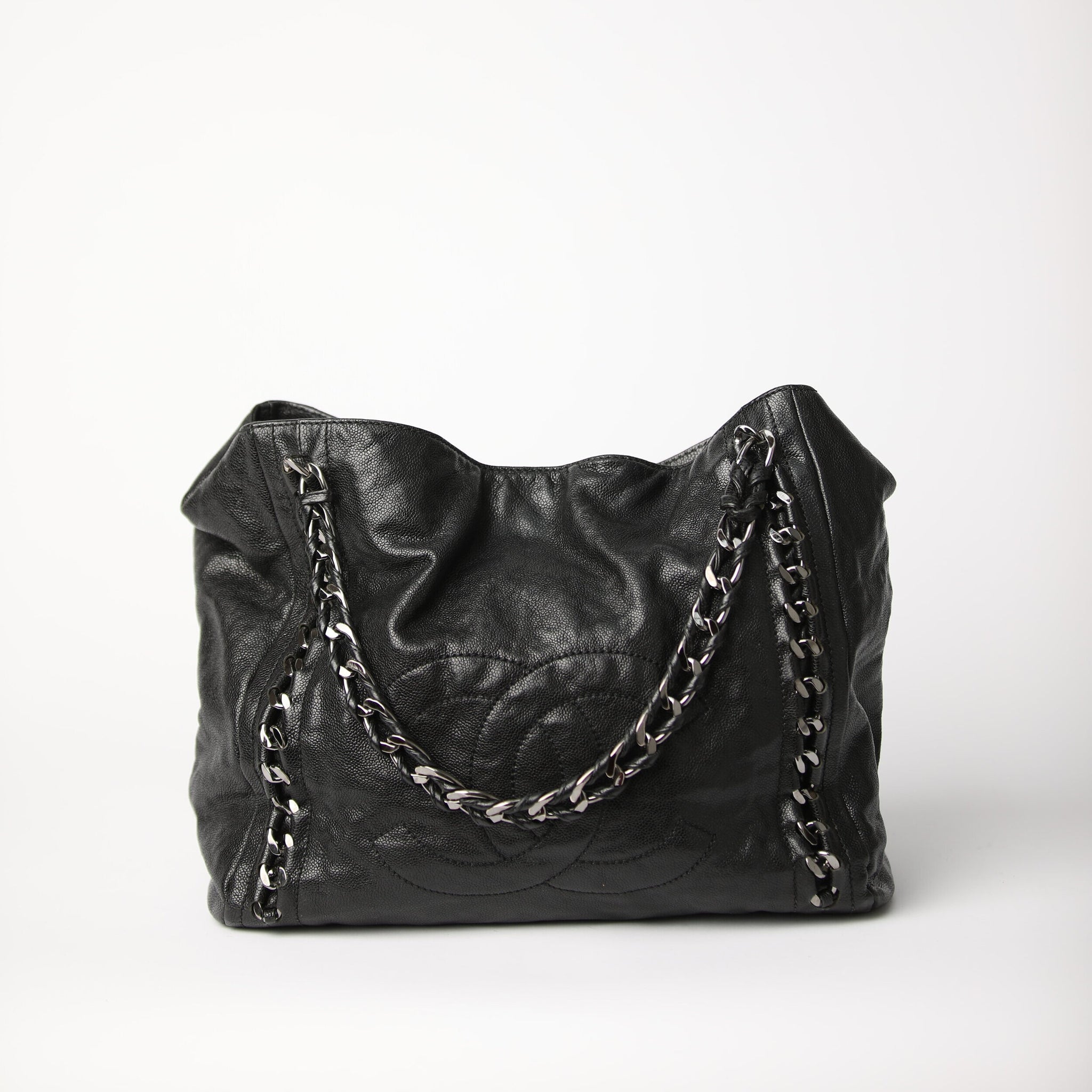 CHANEL | Black and Silver Chain Tote – The Vault By Volpe Beringer